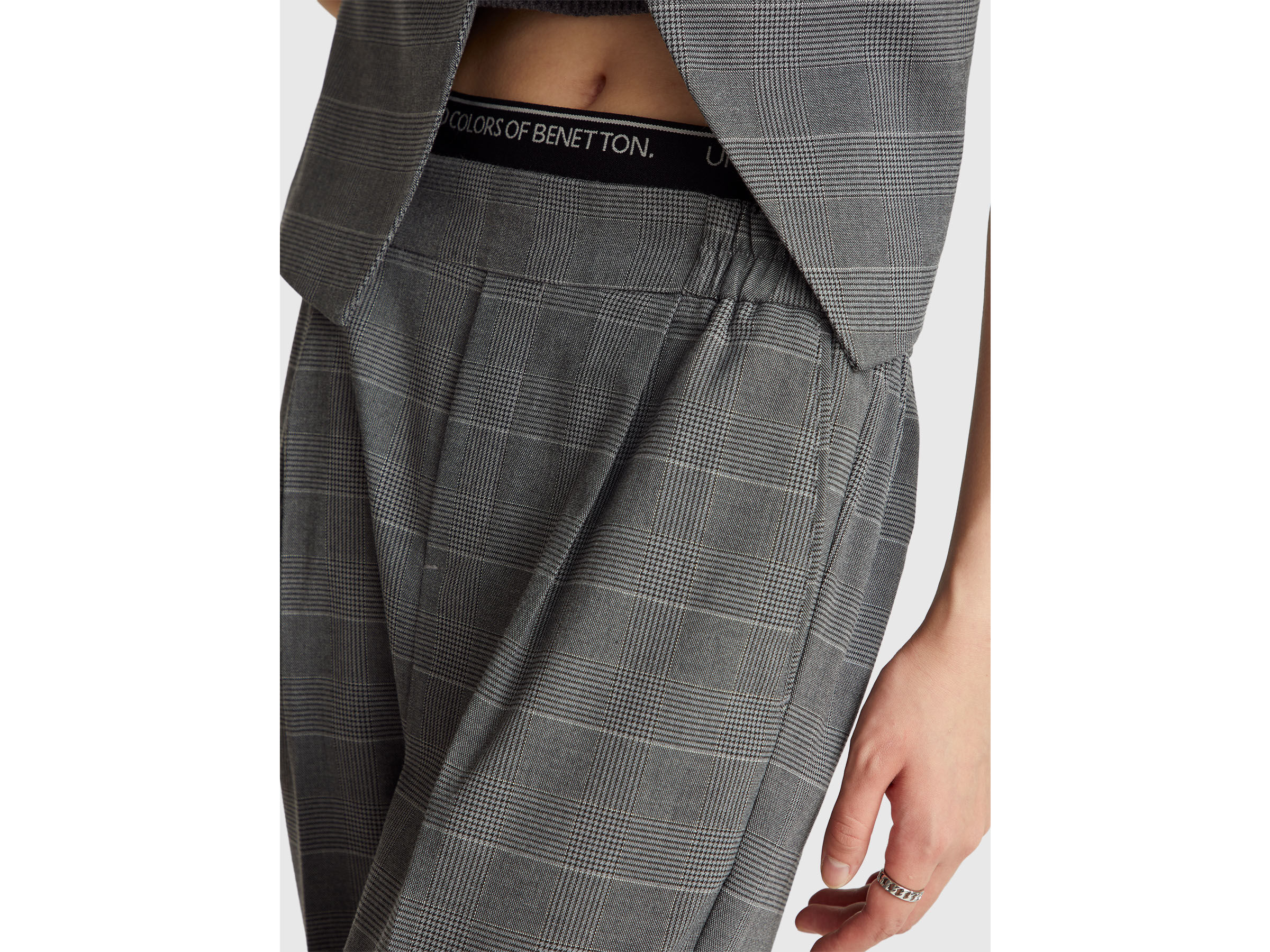TROUSERS Women image number 4